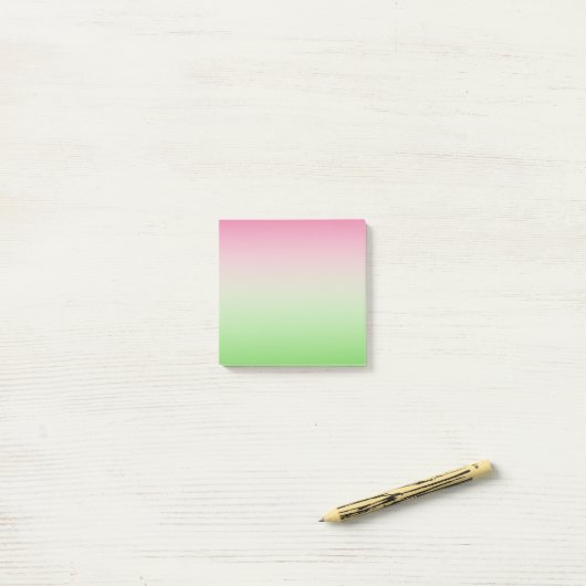 Post-it® AKA rose et vert  (Sur un bureau)