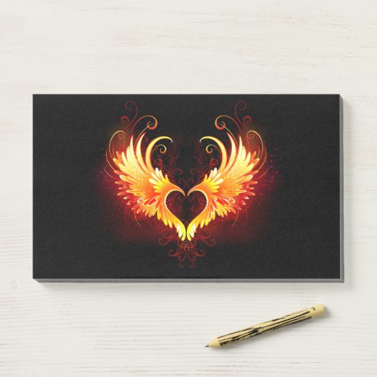 Post-it® Angel Fire Heart with Wings (Sur un bureau)