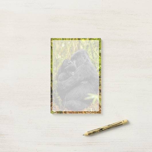 Post-it® Animaux de bébés cutest | Gorilla & bébé (Sur un bureau)