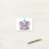 Post-it® Anniversaire 1 an Éléphant Bébé (Sur un bureau)