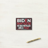 Post-it® Anti Biden, Joe Biden Comme Toilette - Anti Biden (Sur un bureau)