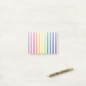 Post-it® Arc-en-ciel et rayures blanches (Sur un bureau)