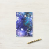 Post-it® Arrière - plan spatial avec étoiles (Sur un bureau)