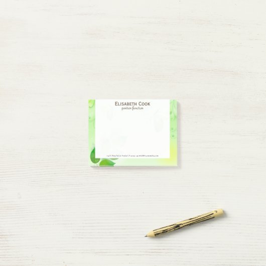 Post-it® Arrière - plan vert printemps avec papillon (Sur un bureau)