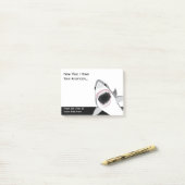 Post-it® Attaque de requins amusante pour attirer l'attenti (Sur un bureau)