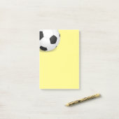 Post-it® Bal de football post-it-notes (Sur un bureau)