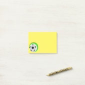 Post-it® Bal de football post-it-notes (Sur un bureau)