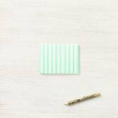 Post-it® Bandes de bonbons vert et blanc pastel (Sur un bureau)
