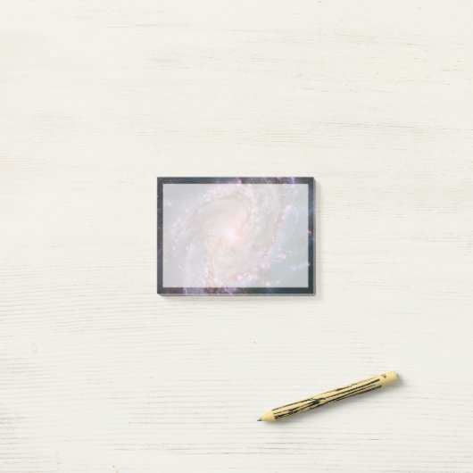 Post-it® Barred Spiral Galaxy Messier 83. (Sur un bureau)