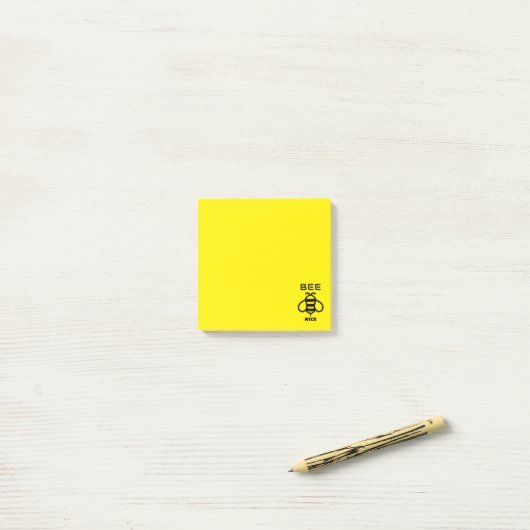 Post-it® Bee Nice with Minimal Design (Sur un bureau)