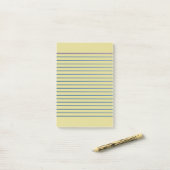 Post-it® Beige carré (Sur un bureau)
