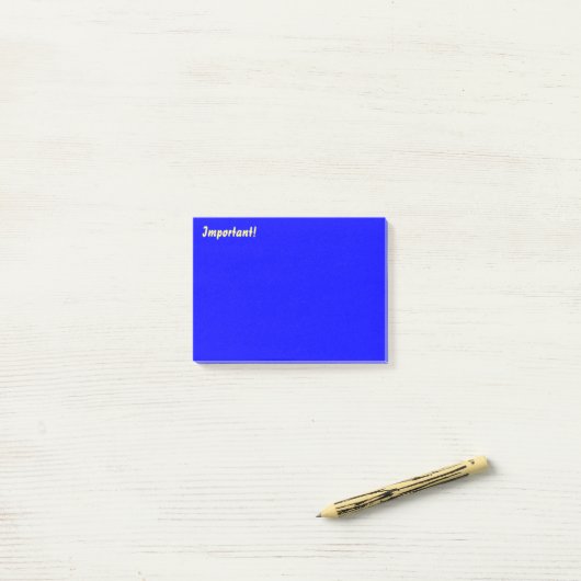 Post-it® Bleu profond important (Sur un bureau)