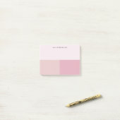 Post-it® Bloc de couleur Monogramme Rose Pâle Pastel (Sur un bureau)