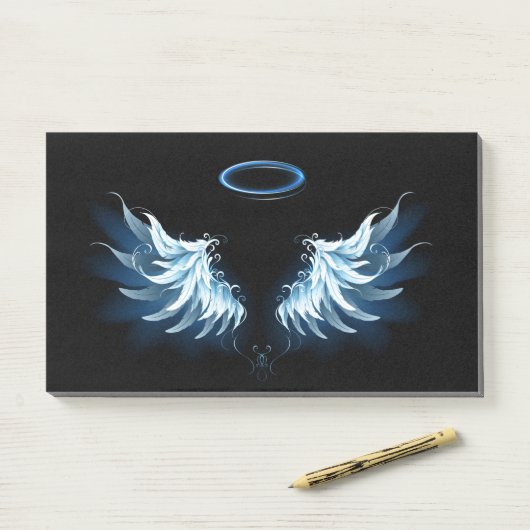 Post-it® Blue Glowing Angel Wings on black background (Sur un bureau)