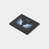 Post-it® Blue Glowing Angel Wings on black background (Incliné)