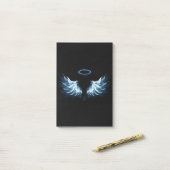 Post-it® Blue Glowing Angel Wings on black background (Sur un bureau)