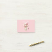 Post-it® Blush Pink Ranunculus Flowers Ladybug (Sur un bureau)