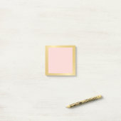 Post-it® Blush Rose et Faux Gold Foil (Sur un bureau)