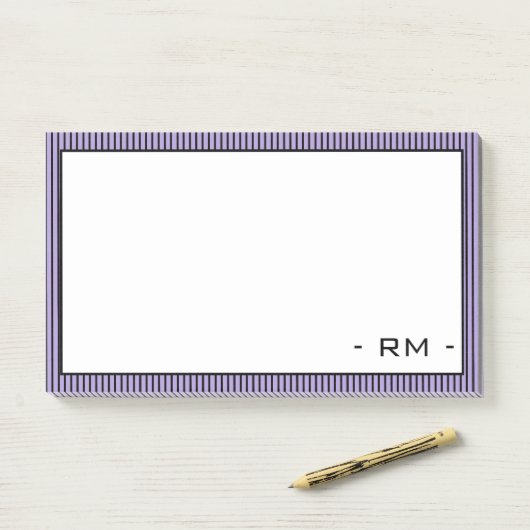 Post-it® Bordure en rayures pastel violet noir | Monogramme (Sur un bureau)