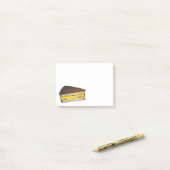 Post-it® Boston Cream Pie Slice Dessert Foodie Post Son (Sur un bureau)