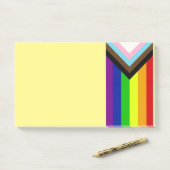 Post-it® Bouton Bouton Pride LGBTQ+ Notes post-it (Sur un bureau)
