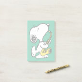 Post-it® cacahuètes | Lecteur Snoopy Saxophone (Sur un bureau)