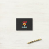 Post-it® Cadeau d'anniversaire | Gamer déverrouillé de nive (Sur un bureau)