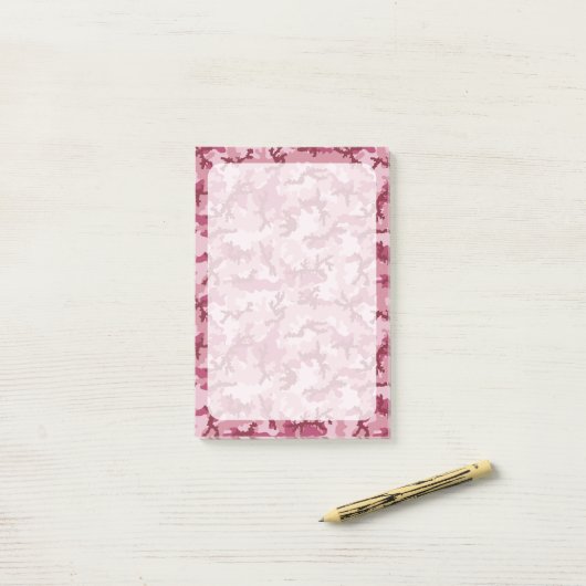 Post-it® Camouflage rose (Sur un bureau)