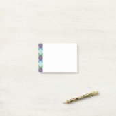 Post-it® Carreaux de Style Argyle Bleu Violet et Vert (Sur un bureau)