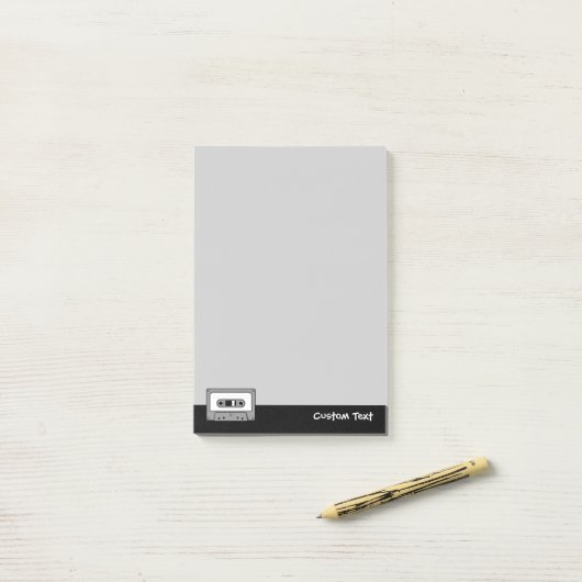 Post-it® Cassette audio Grey (Sur un bureau)