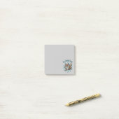 Post-it® C'est l'heure de Zoomie, chat Maine Coon (Sur un bureau)