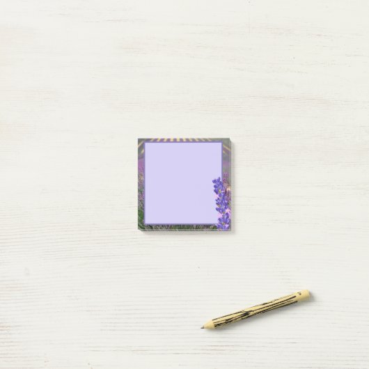 Post-it® Champs Lavender Publier des notes (Sur un bureau)