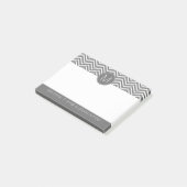 Post-it® Charcoal Grey et blanc Chevrons Custom Monogramme (Incliné)