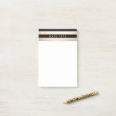 Post-it® Chic Modern Rose Gold and Black Striped (Sur un bureau)