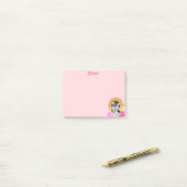 Post-it® Chien mignon avec des fleurs sur rose (Sur un bureau)