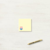 Post-it® Chouette rose lisant mignonne (Sur un bureau)