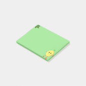 Post-it® Citron heureux mignon sur fond vert (Incliné)