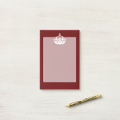 Post-it® Classic Keep Calm Crown sur Bourgogne Rouge (Sur un bureau)