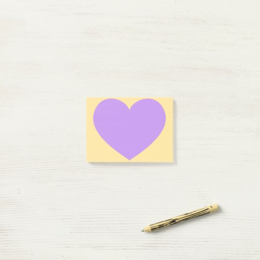Post-it® Coeur pourpre (Sur un bureau)