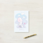 Post-it® Confort et sécurité | Charlie & Snoopy Hug (Sur un bureau)