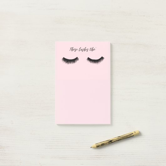Post-it® Conversation Lash - Ces Lashes Tho' (Sur un bureau)