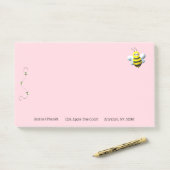 Post-it® Cool Abeille Avec Personnalisation Du Texte Person (Sur un bureau)