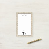 Post-it® Couleur personnalisée et faite sur commande (Sur un bureau)