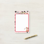 Post-it® Couleur rouge avec pattes chatons mignons 4" x 6" (Sur un bureau)