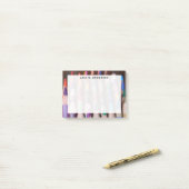 Post-it® Crayons de couleur Monogram Rainbow Art (Sur un bureau)