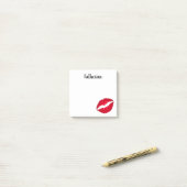 Post-it® Créez Votre Propre Empreinte de Baiser Rouge Perso (Sur un bureau)