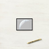 Post-it® Crescent Terre De La Mission Apollo 4. (Sur un bureau)