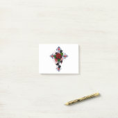 Post-it® Croix d'argent avec une rose rouge (Sur un bureau)
