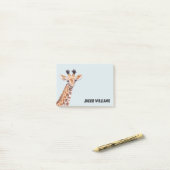 Post-it® Cute Baby Giraffe Nom personnalisé (Sur un bureau)