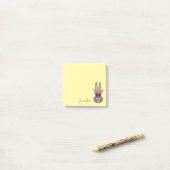 Post-it® Cute Peeping Bunny de Pâques Jaune Personnalisé (Sur un bureau)